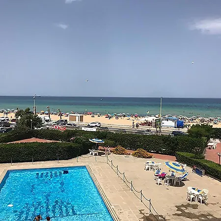 בית נופש La Dimora Frontemare Di Ileana טראפאני